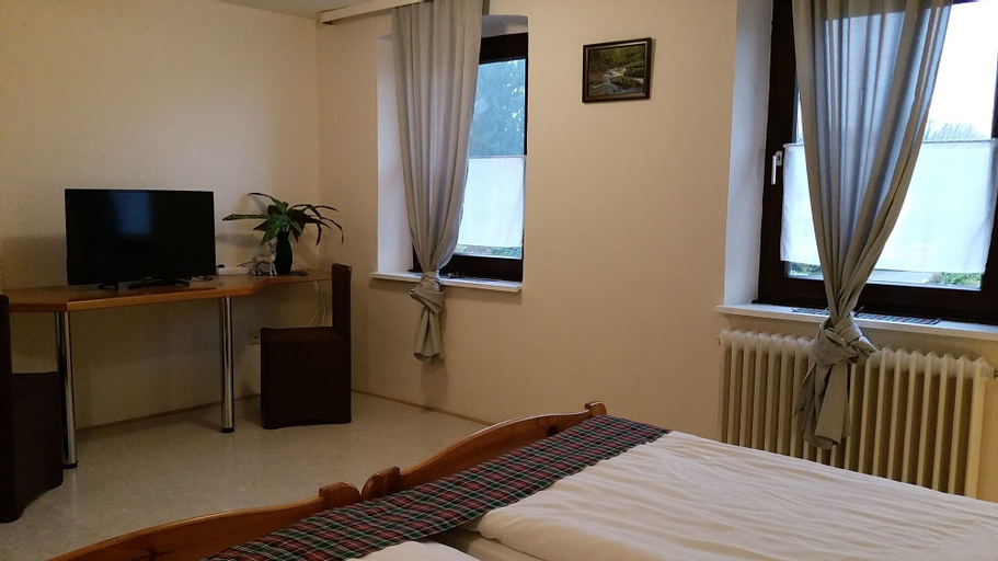 Bedroom 2, Hotel Locvillare, Merzig-Wadern