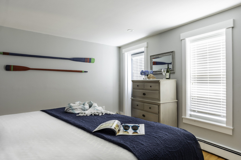 Bedroom 3, Chapter House, Barnstable