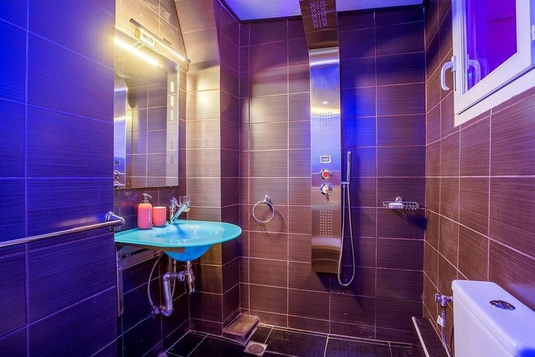 Bathroom, Boutique maisonette in Athens, Attica