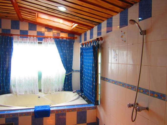 Bathroom 4, First Villa Beach Resort, Ko Phangan
