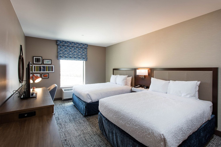 Bedroom 2, Hampton Inn & Suites St. George, UT, Washington