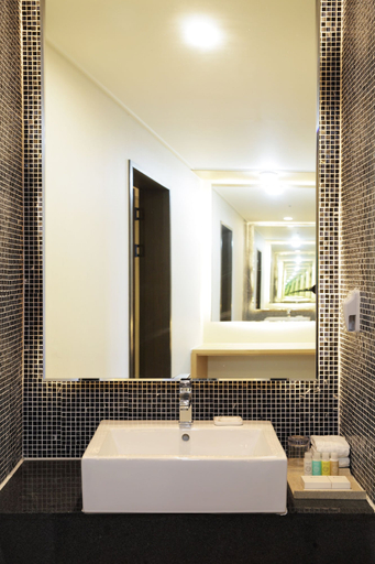 Bathroom 4, Hotel Shalom, Jeju