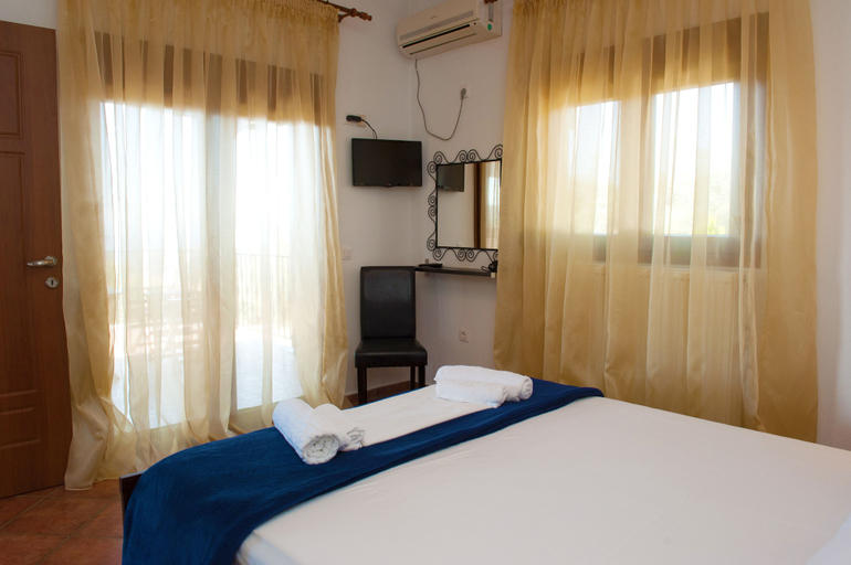 Bedroom 3, Villa L&M Skiathos, Thessaly