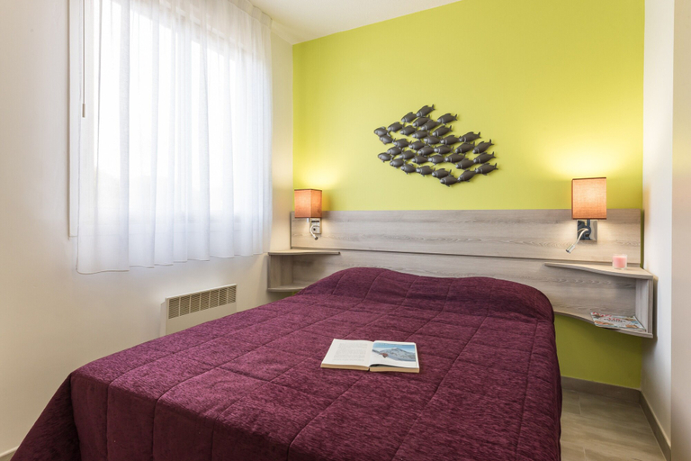 Bedroom 3, Résidence Pierre & Vacances La Corniche d'or, Var