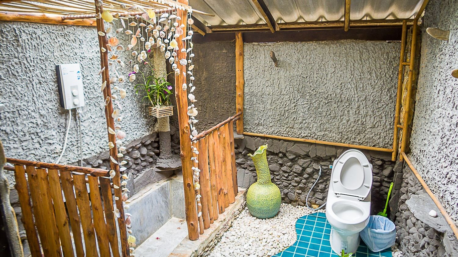 Bathroom 4, Pirate's Paradise Adventure Resort, Ko Lanta