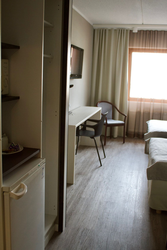 Bedroom 2, Hotel Kauppi, Pirkanmaa