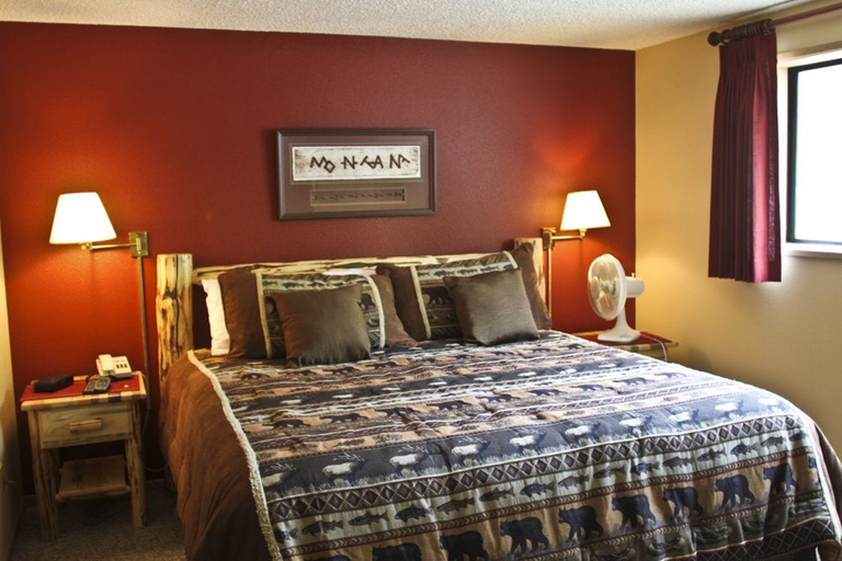 Bedroom, Edelweiss Condominiums, Flathead