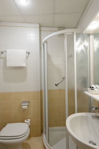 Bathroom 4, Hotel Continental, Treviso
