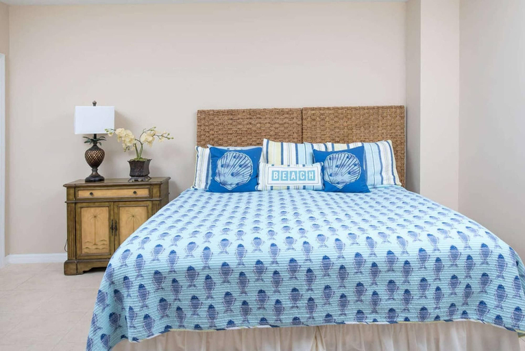 Bedroom 3, Spacious Beach-Inspired Condo with Resort-Style Amenities & Beach Club Access, Carrillo