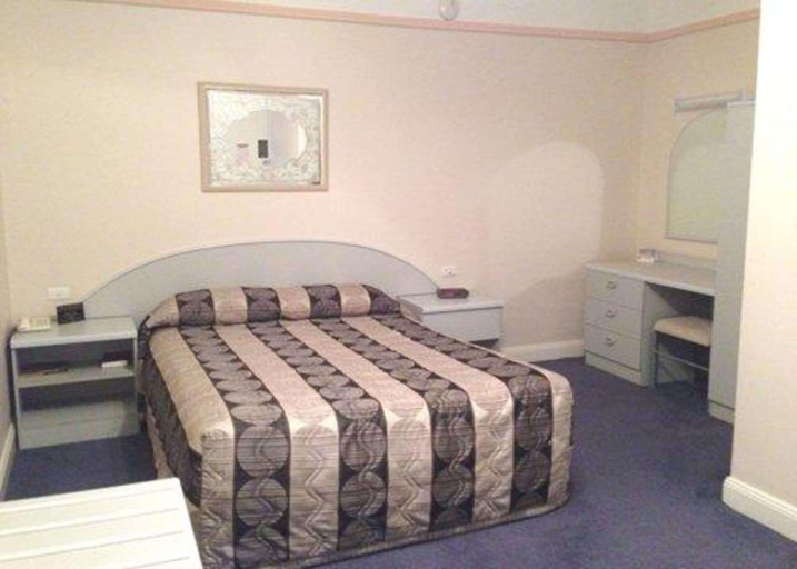 Bedroom 2, Comfort Inn Crystal, Broken Hill