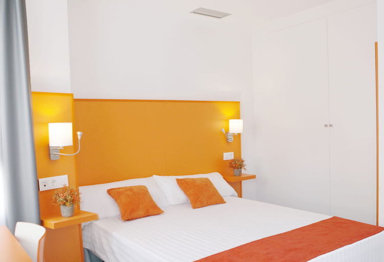 Bedroom 3, Hotel San Remo, Alicante