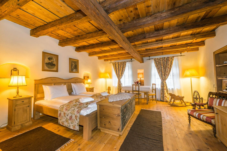 Bedroom 2, Casa Savri, Sighisoara