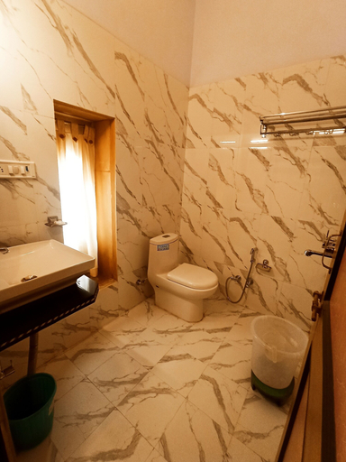 Bathroom 5, Hotel Royal Haveli, Jaisalmer