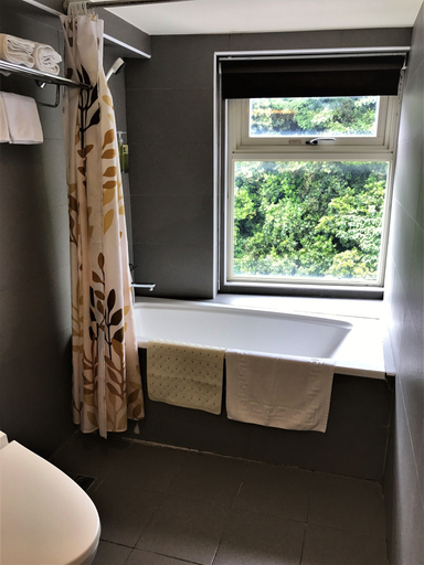 Bathroom 2, Chiu Chunt Dint, New Taipei City
