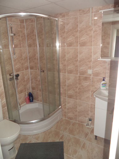 Bathroom 5, Karaagac Green, Merkez