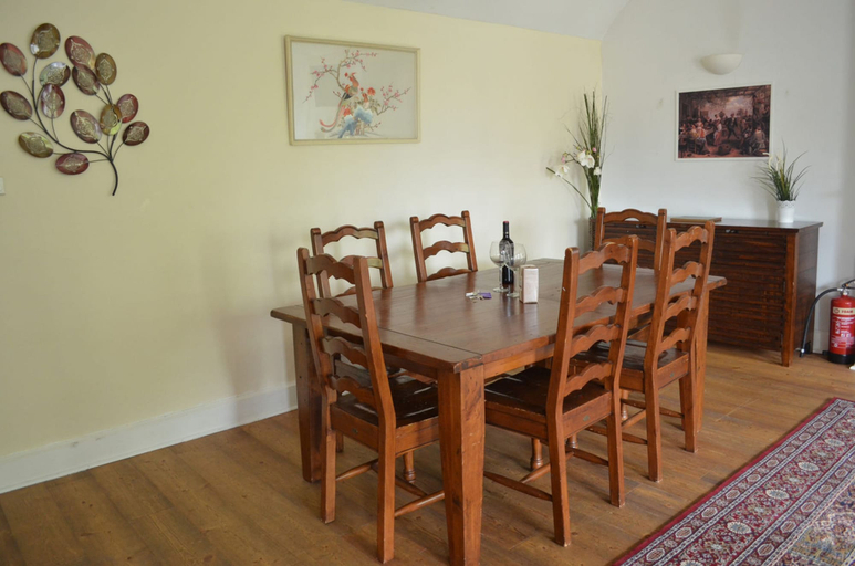 Others 4, Metrostays - O'Connell Street 85-3, Dublin