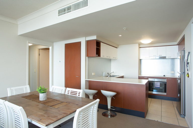 Dining Room 11