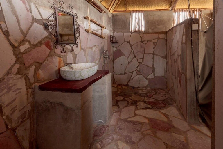 Bathroom, Eagles Nest Camp, Nyabushozi