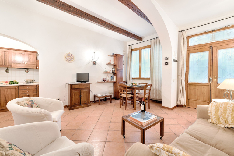 Campuccio 21 by Mmega, Florence