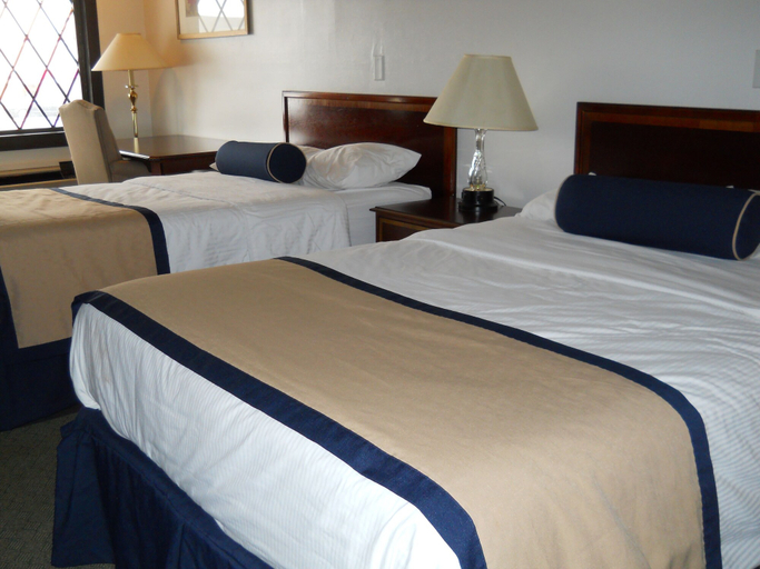 Bedroom 3, Value Inn Milwaukee Airport South, Milwaukee