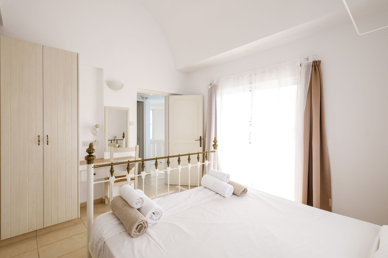 Bedroom 4, Thalassines Beach Villas