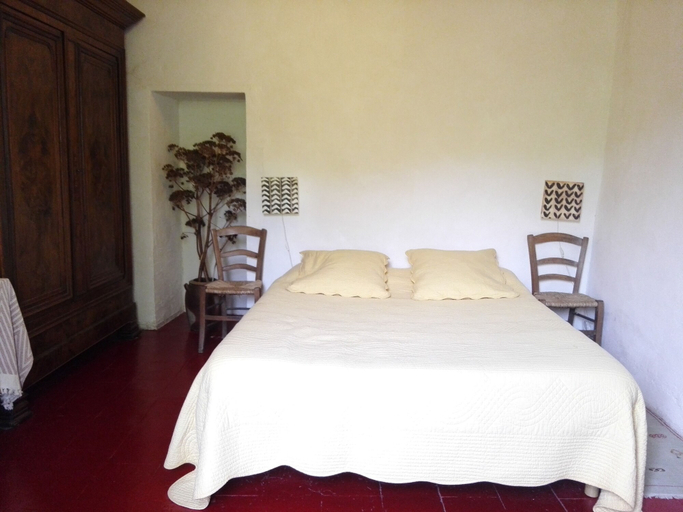 Bedroom 3, Auberge Le Tilleul, chambres d'hôtes, Gard