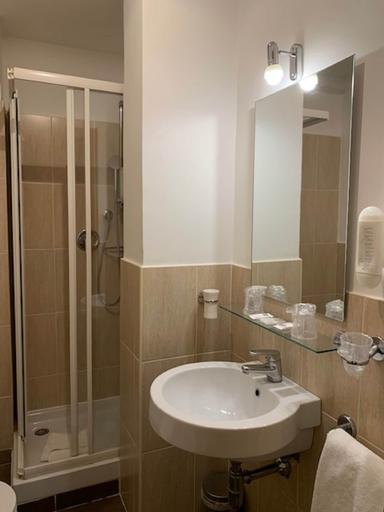 Bathroom 4, Hotel Sisto V, Rome