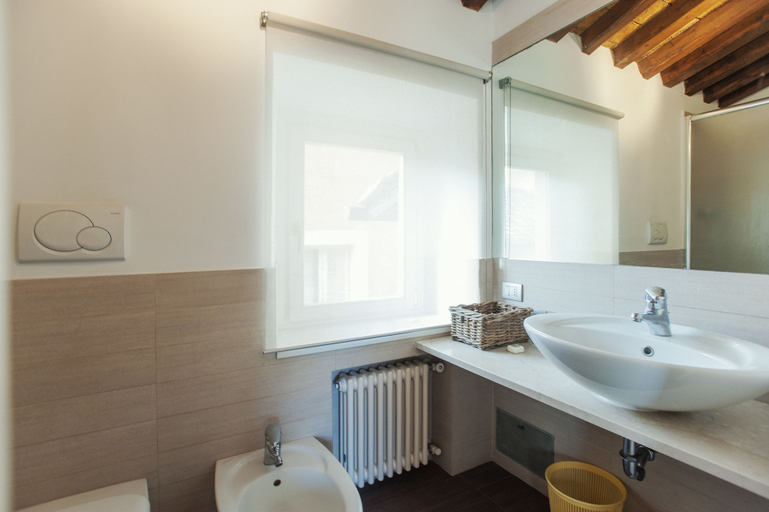 Others 2, Domizio - WR Apartments, Rome