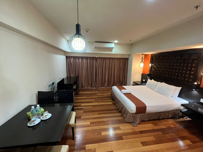 Bedroom 2, Raintree Resort suites at Bandar Sunway, Petaling Jaya