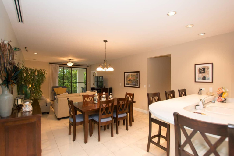 Food & Drinks 5, Nicely decorated 3rd-floor beauty with pool-view balcony in Coco, Carrillo