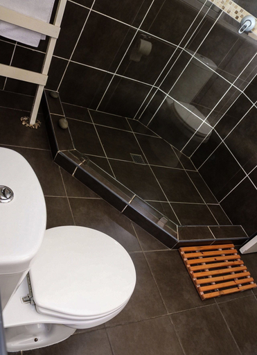 Bathroom 5, Horse's Neck Guest Lodge, City of Johannesburg