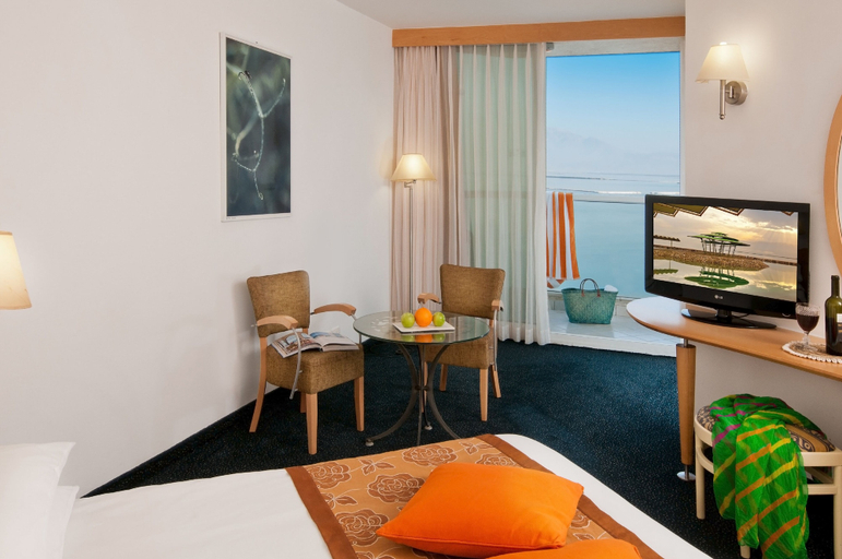Bedroom 3, Leonardo Club Hotel Dead Sea