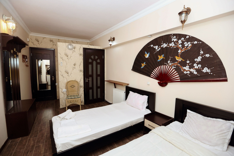 Bedroom 2, Hotel Isaka, Tbilisi
