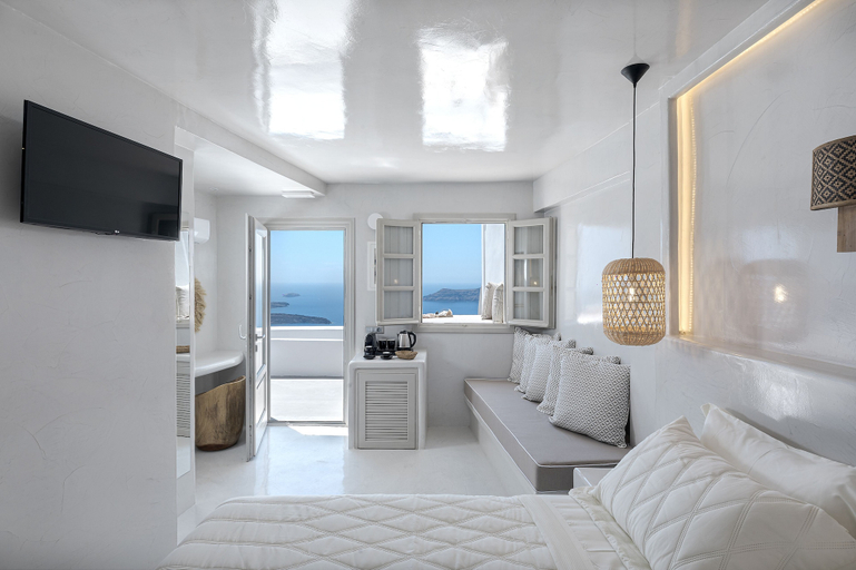Bedroom 4, Kaleidoscope Imerovigli Suites, South Aegean