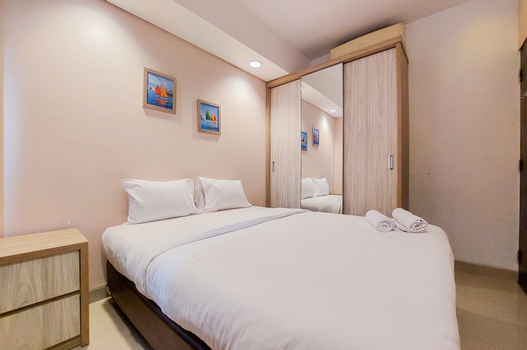 Bedroom 1, Comfort and Cozy Stay 2BR Paramount Skyline Apartment By Travelio, Tangerang