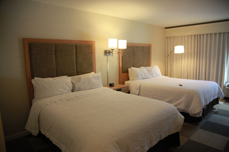 Bedroom 4, Hampton Inn Tulsa-Sand Springs, Tulsa