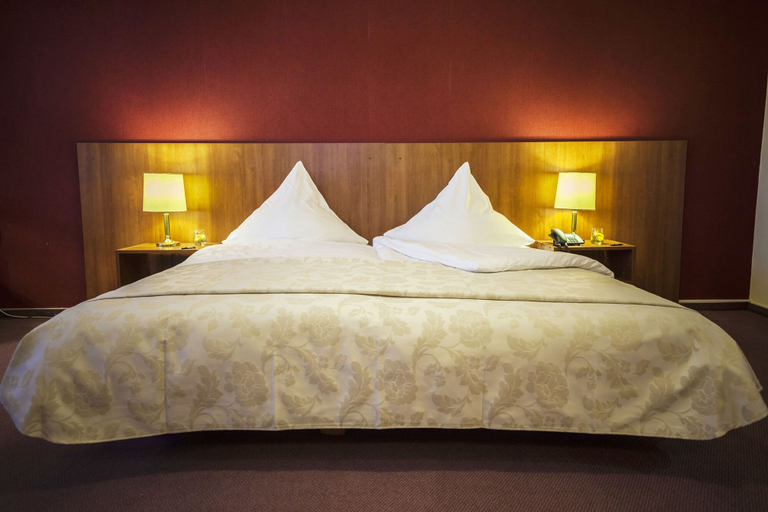 Bedroom 4, Baynunah Hotel Drachenfels, Rhein-Sieg-Kreis