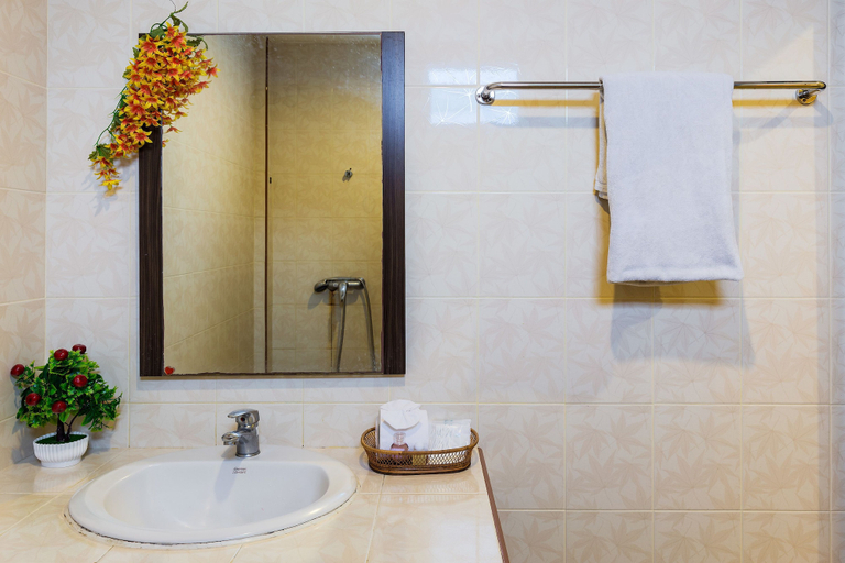 Bathroom 3, Smile House Karon, Phuket Island