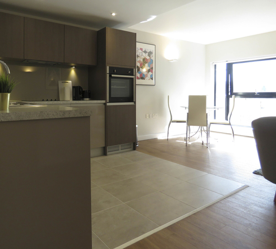 Others 4, Tudors eSuites Birmingham Apartments with Gated Parking, Birmingham