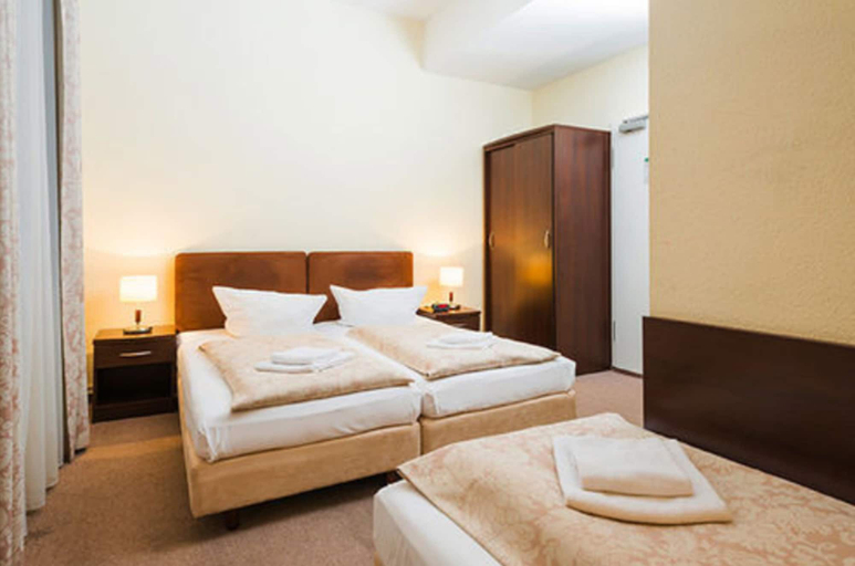 Bedroom 3, Upper Room Hotel Kurfurstendamm, Berlin