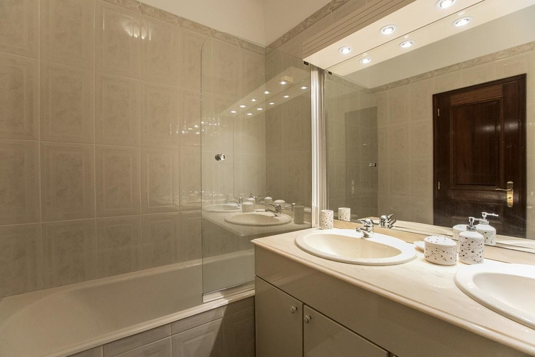 Bathroom 3, OPO Spot20 Apartment, Porto