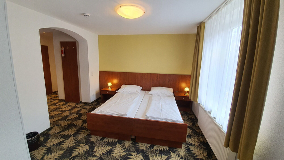 Bedroom 3, Hotel Der Tannenbaum, München