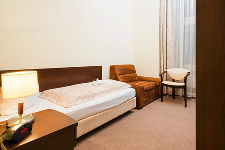 Bedroom 2, Upper Room Hotel Kurfurstendamm, Berlin