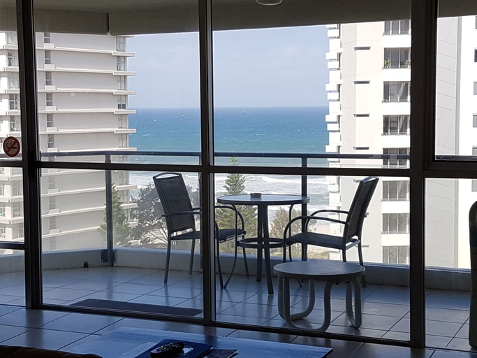 Exterior & Views 15