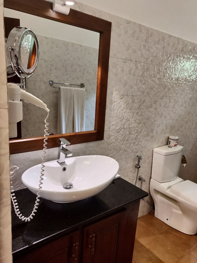 Bathroom 4, Oreeka - Katunayake Airport Transit Hotels, Katana