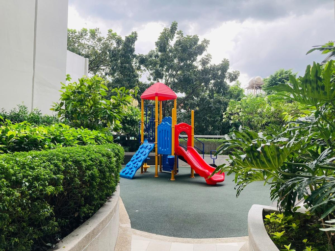 Others 4, One-BR Condo in McKinley Hill near Venice Mall, Taguig