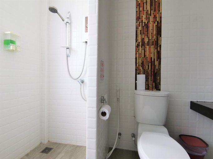 Bathroom 4, Lanta For Rest Boutique, Ko Lanta