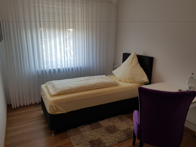Bedroom 5, Landhotel Rhönblick, Fulda