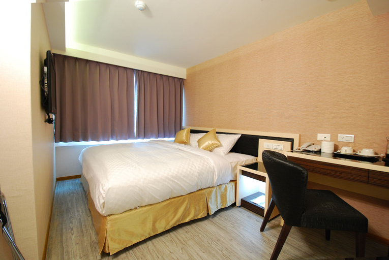 Bedroom 13