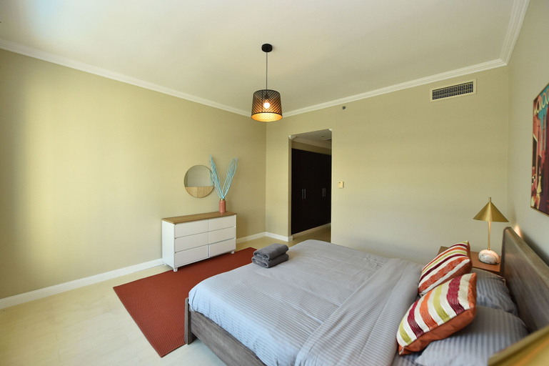 Room 2, 2-BR Marina View Retreat at Marina Quays - DSY, Dubai
